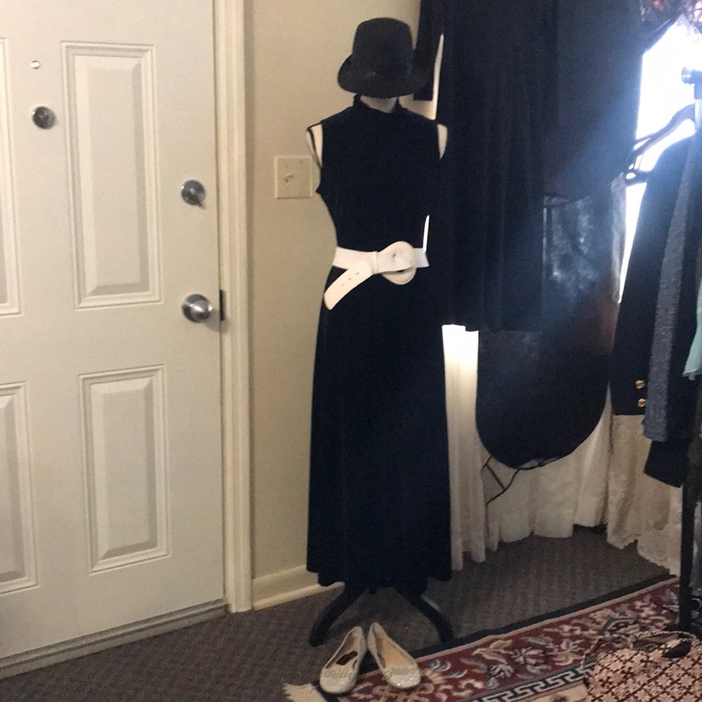 Very stunning dress perfect for that dinner date!